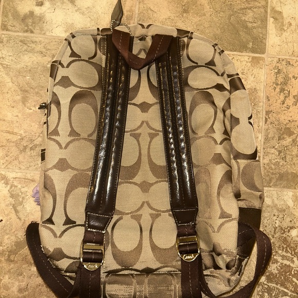 Coach Signature Backpack in brown and tan - Picture 6 of 13